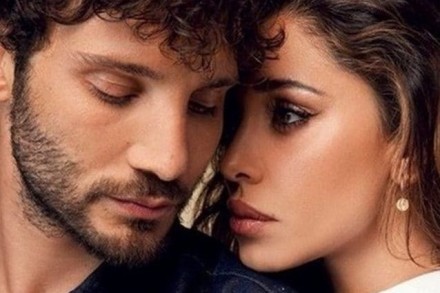 Belen Rodriguez conduce le Iene e si riprende Stefano De Martino